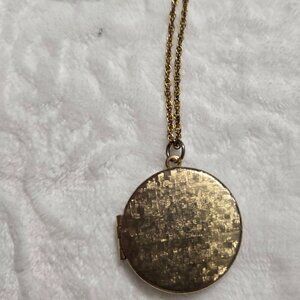 10K GF Round Locket